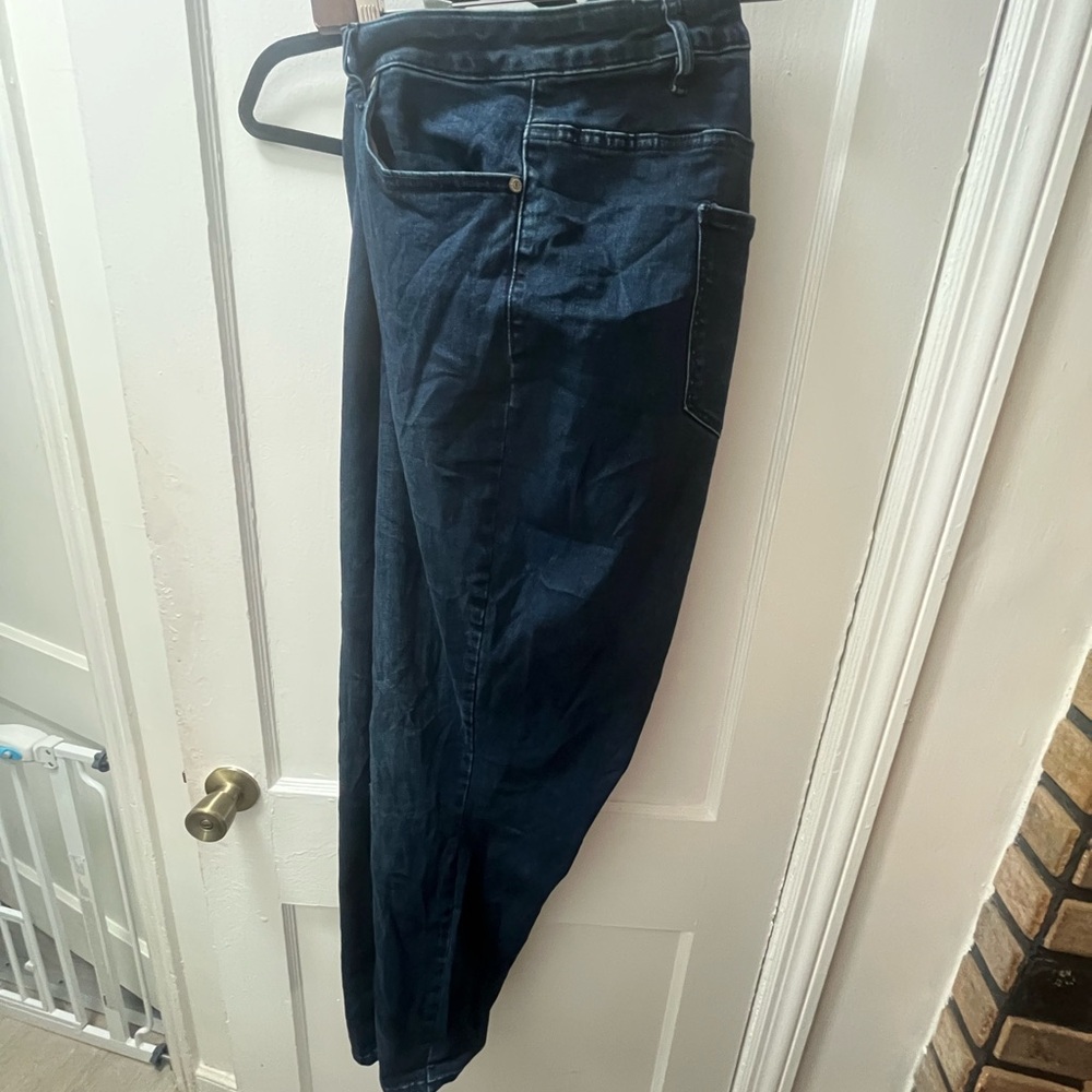 Dark blue ELOQUII viola fit skinny jeans